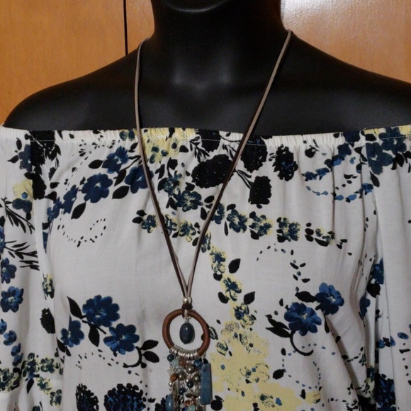 Pants - Picture 3 of 8